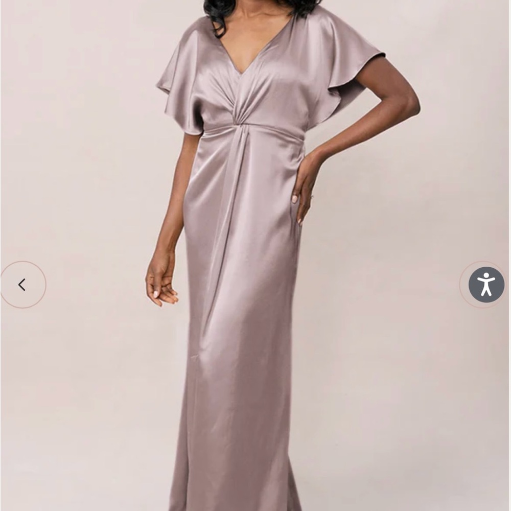 Revelry Taupe Flutter Sleeve Dress - GWEN
SATIN DRESS